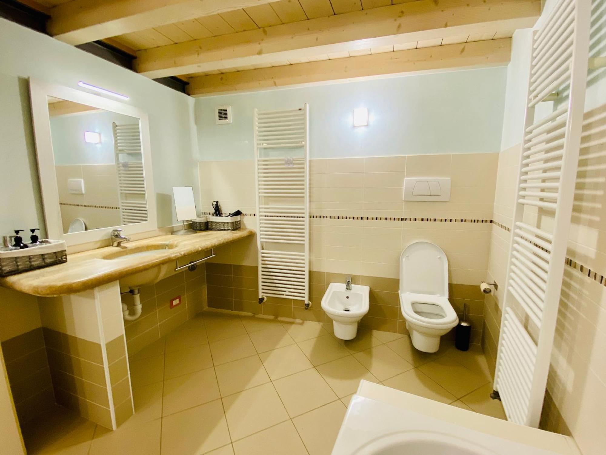 Da Mario Superior Apartment มัลเชซิเน ภายนอก รูปภาพ